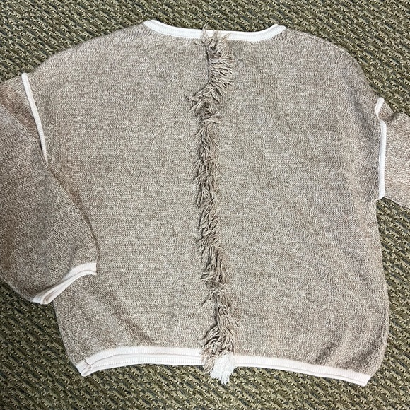 Sweater, like new, tan color - Picture 2 of 5